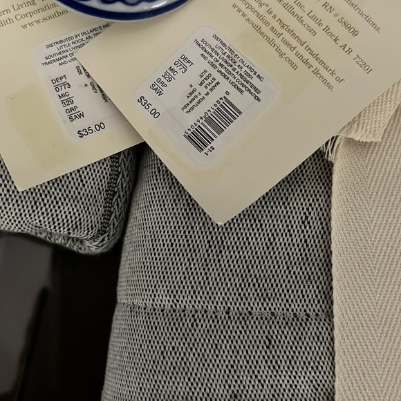 Bundle Of Southern Living Simplicity Collection Sawyer Shams. - Picture 7 of 8